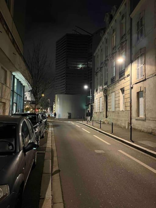 L'Atypique D'Orleans Orléans Exterior foto